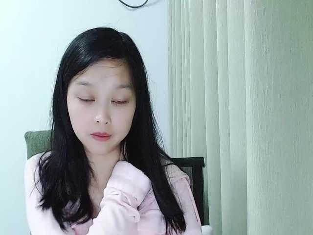 Selinababy99's BongaCams show and profile