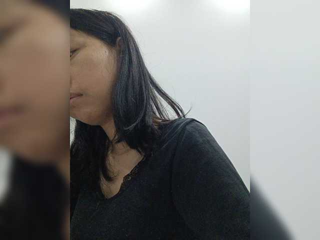 Selinababy99 live cam on BongaCams