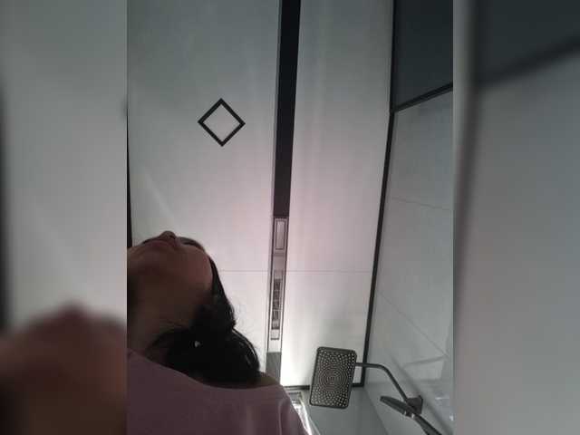 Selinababy99 live cam on BongaCams