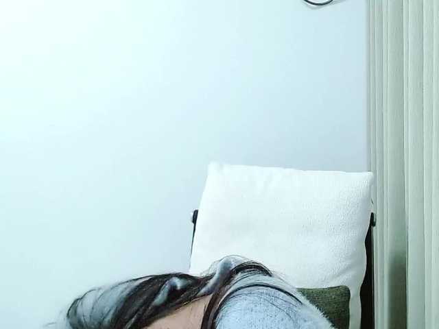 Selinababy99's BongaCams show and profile