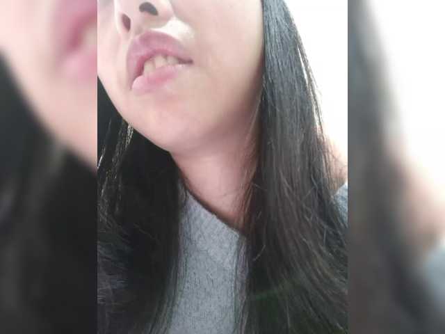 Selinababy99's BongaCams show and profile