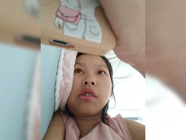 Selinababy99 live cam on BongaCams