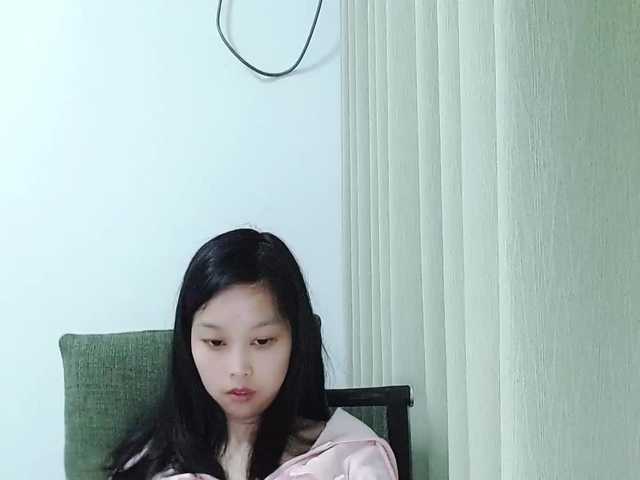 Selinababy99's BongaCams show and profile