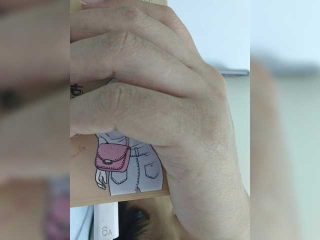 Selinababy99 live cam on BongaCams
