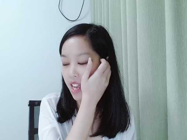 Selinababy99 live cam on BongaCams