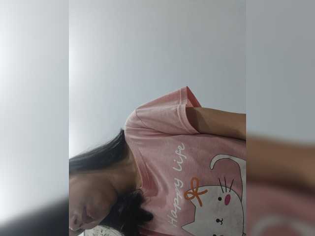 Selinababy99 live cam on BongaCams
