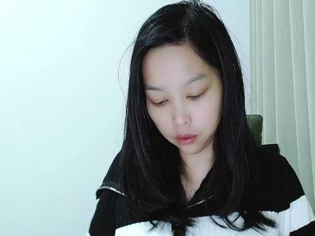 Selinababy99's BongaCams show and profile