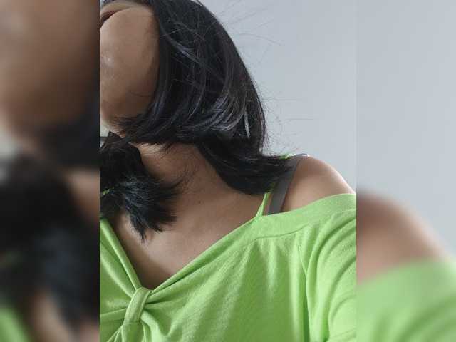 Selinababy99 live cam on BongaCams