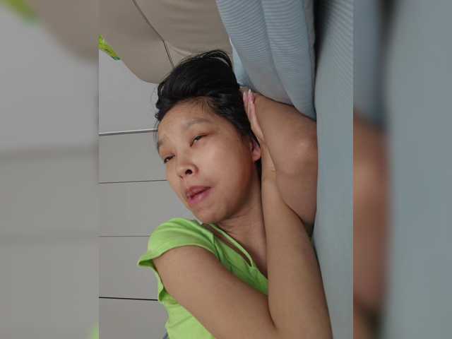 Selinababy99 live cam on BongaCams
