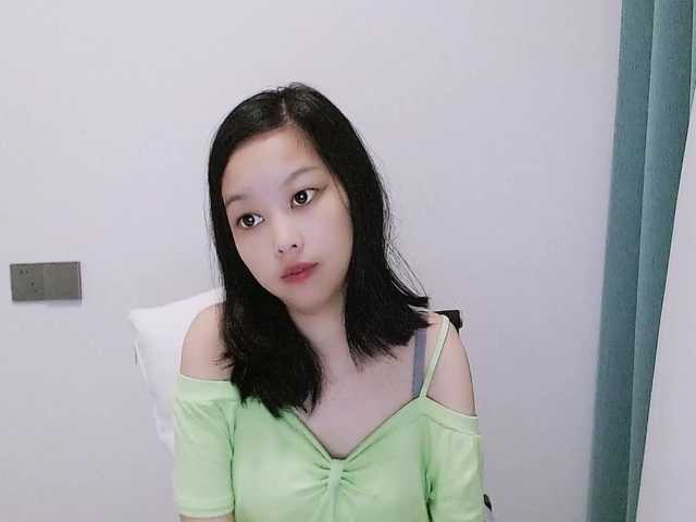 Selinababy99 live cam on BongaCams