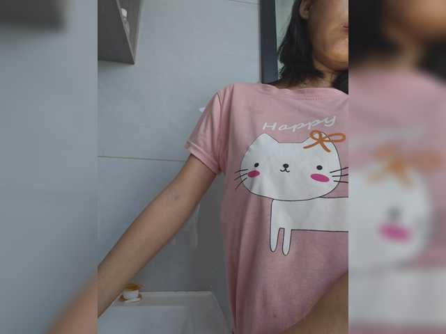 Selinababy99 live cam on BongaCams