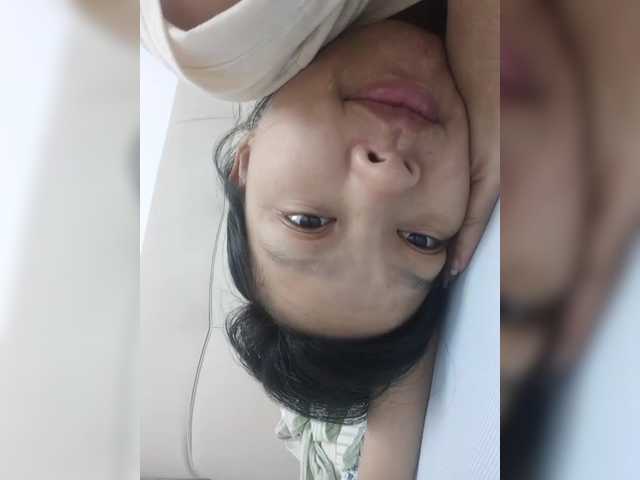 Selinababy99 live cam on BongaCams