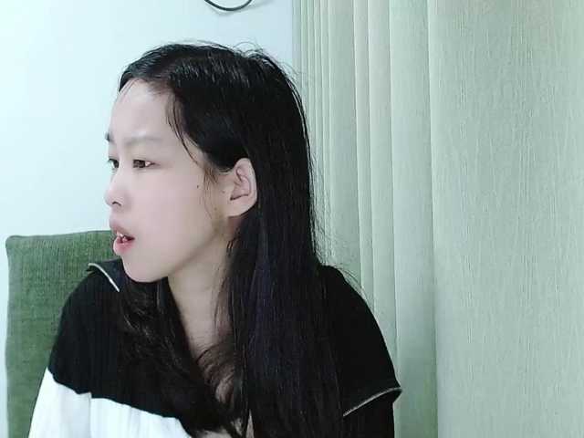 Selinababy99's BongaCams show and profile