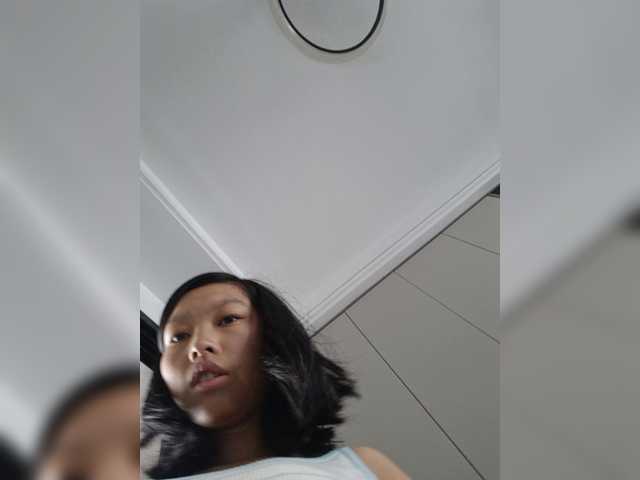 le modèle Selinababy99 est en webcam porno dans un show sur le site bongacams, il possède les tags suivants: Asian,Brunette,Hairy