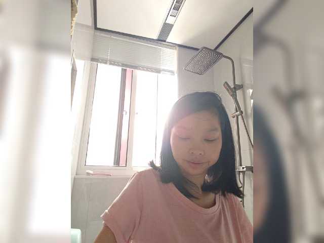 Selinababy99 live cam on BongaCams