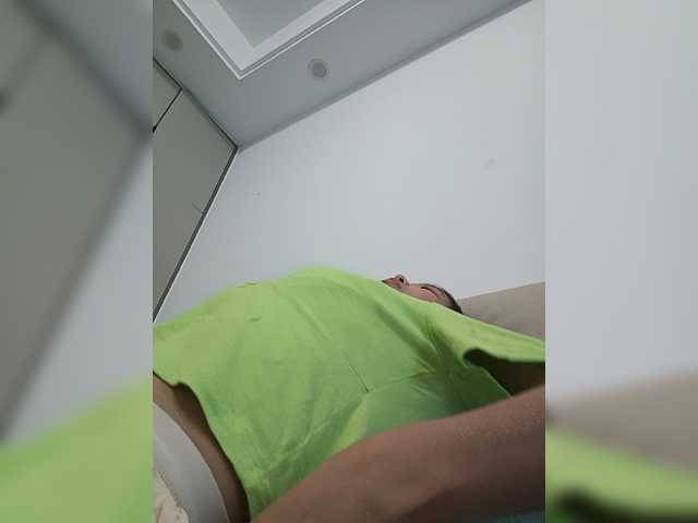 Selinababy99 live cam on BongaCams