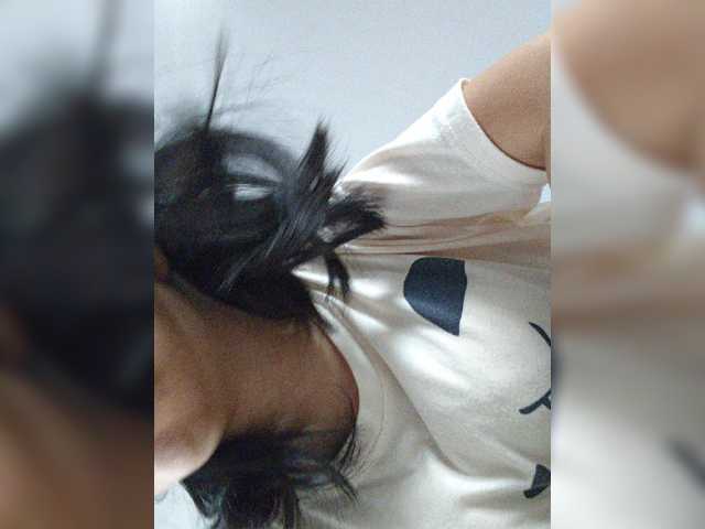 Selinababy99 live cam on BongaCams
