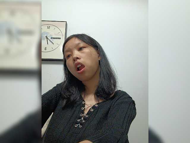 Selinababy99 live cam on BongaCams