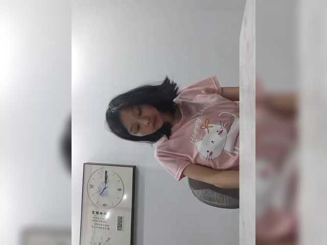 Selinababy99 live cam on BongaCams