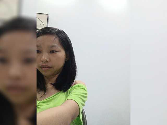 Selinababy99 live cam on BongaCams