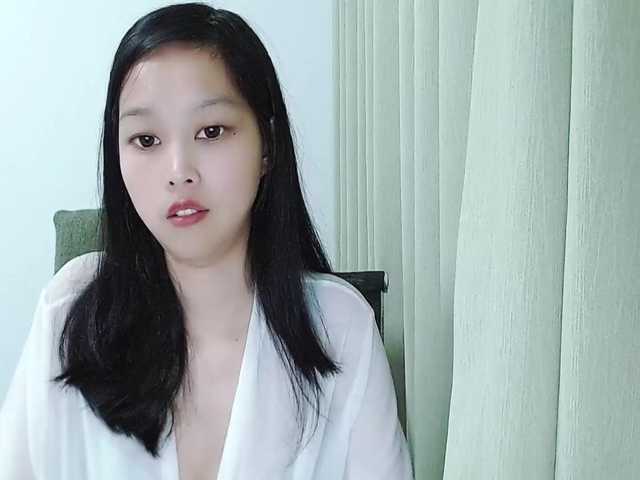 Selinababy99's BongaCams show and profile