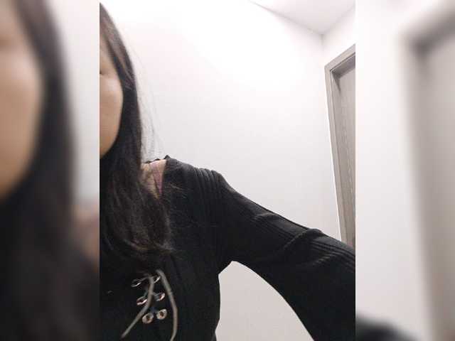 Selinababy99 live cam on BongaCams
