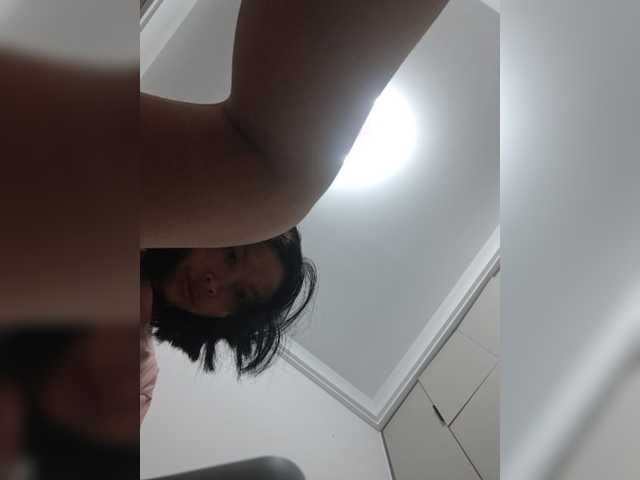 Selinababy99 live cam on BongaCams
