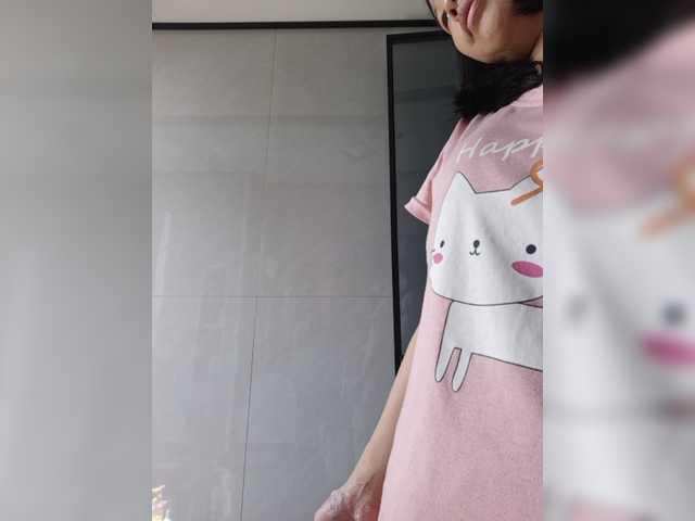 Selinababy99 live cam on BongaCams