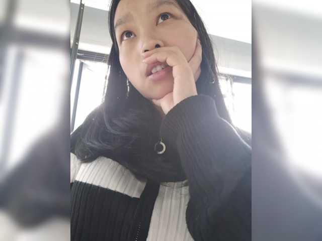 Selinababy99's BongaCams show and profile