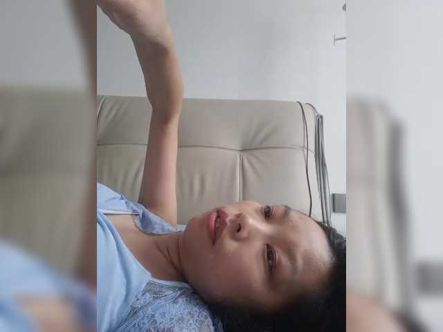 Selinababy99 live cam on BongaCams