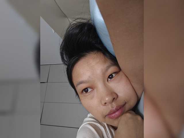 Selinababy99 live cam on BongaCams
