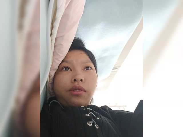 Selinababy99 live cam on BongaCams