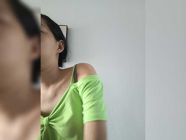 Selinababy99 live cam on BongaCams