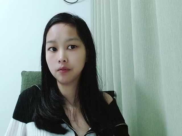 Selinababy99's BongaCams show and profile