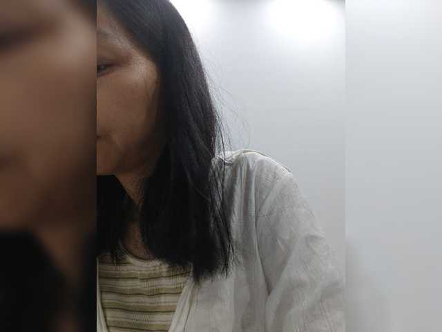 Selinababy99 live cam on BongaCams