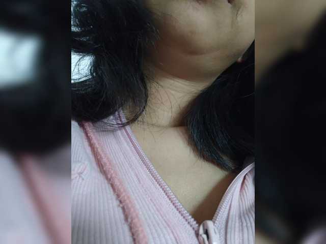 Selinababy99 live cam on BongaCams