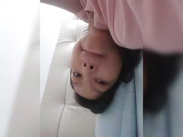 Selinababy99 live cam on BongaCams