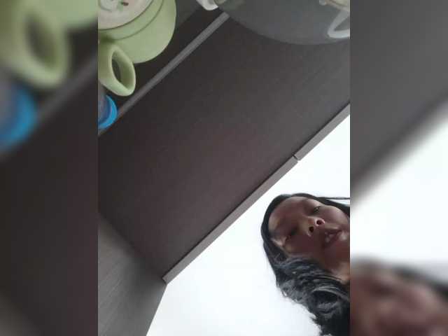 Selinababy99 live cam on BongaCams