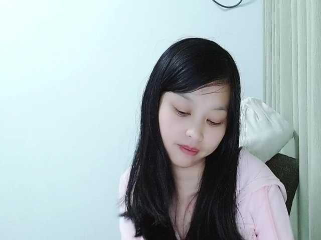 Selinababy99's BongaCams show and profile