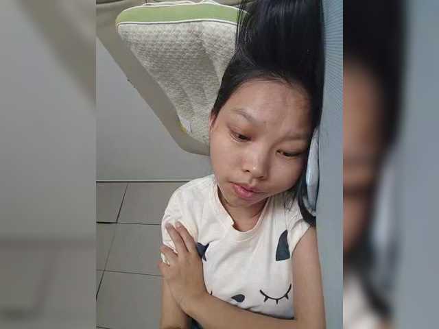 Selinababy99 live cam on BongaCams