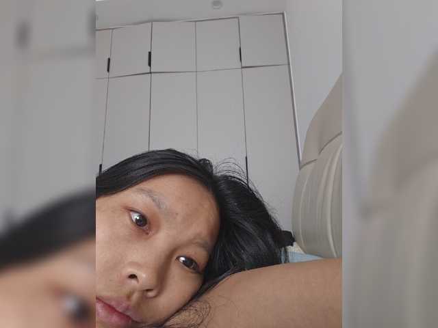 Selinababy99 live cam on BongaCams