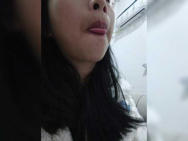 Selinababy99's BongaCams show and profile