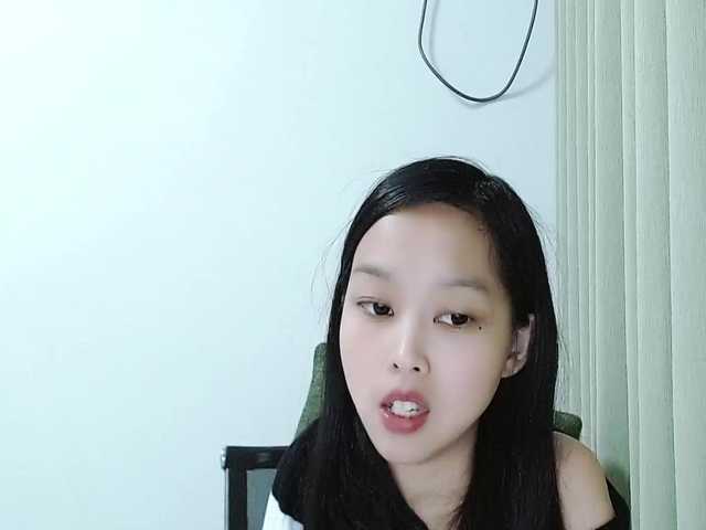 Selinababy99's BongaCams show and profile