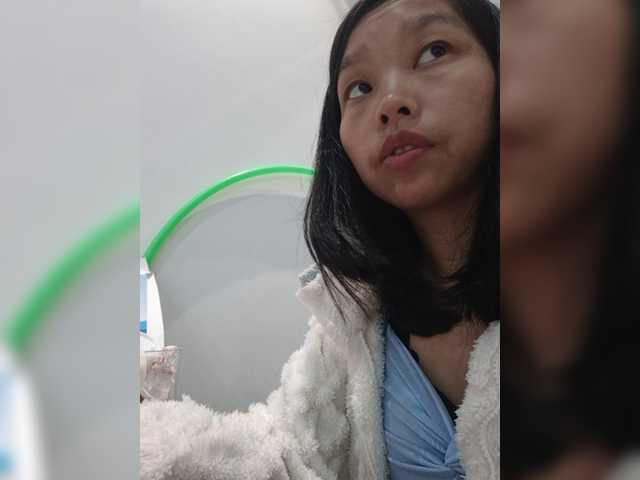 Selinababy99 live cam on BongaCams