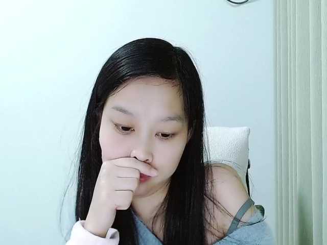 Selinababy99's BongaCams show and profile