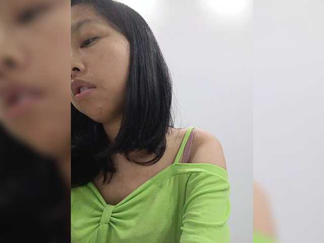 Selinababy99 live cam on BongaCams