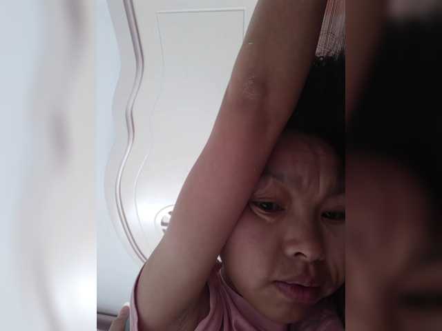Selinababy99 live cam on BongaCams