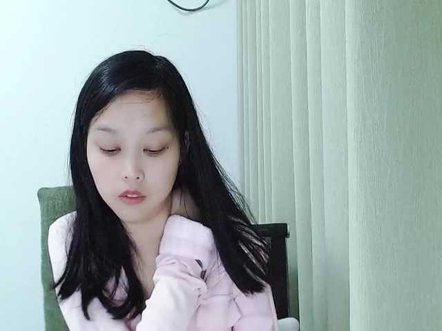 Selinababy99's BongaCams show and profile