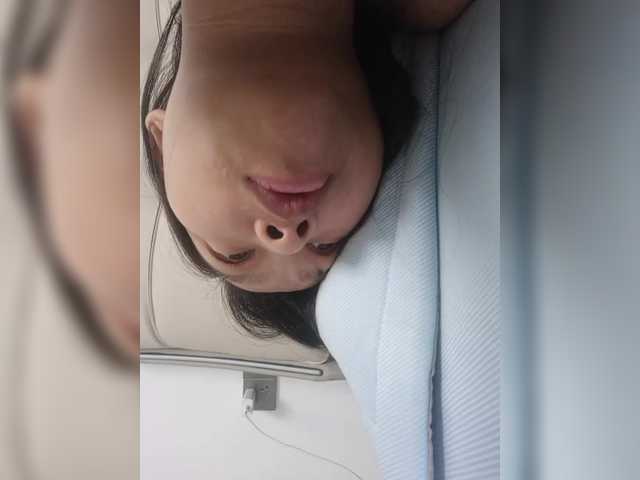 Selinababy99 live cam on BongaCams