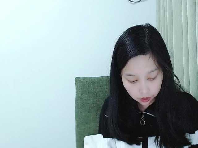 Selinababy99's BongaCams show and profile